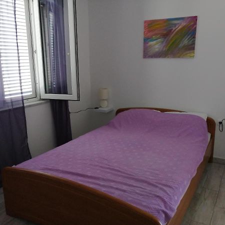 Apartmani Nevera Krk Town Dış mekan fotoğraf