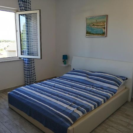 Apartmani Nevera Krk Town Dış mekan fotoğraf