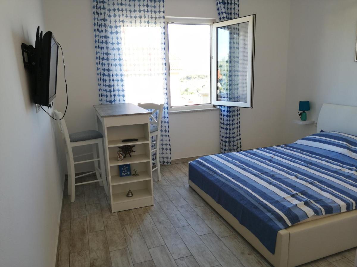 Apartmani Nevera Krk Town Dış mekan fotoğraf